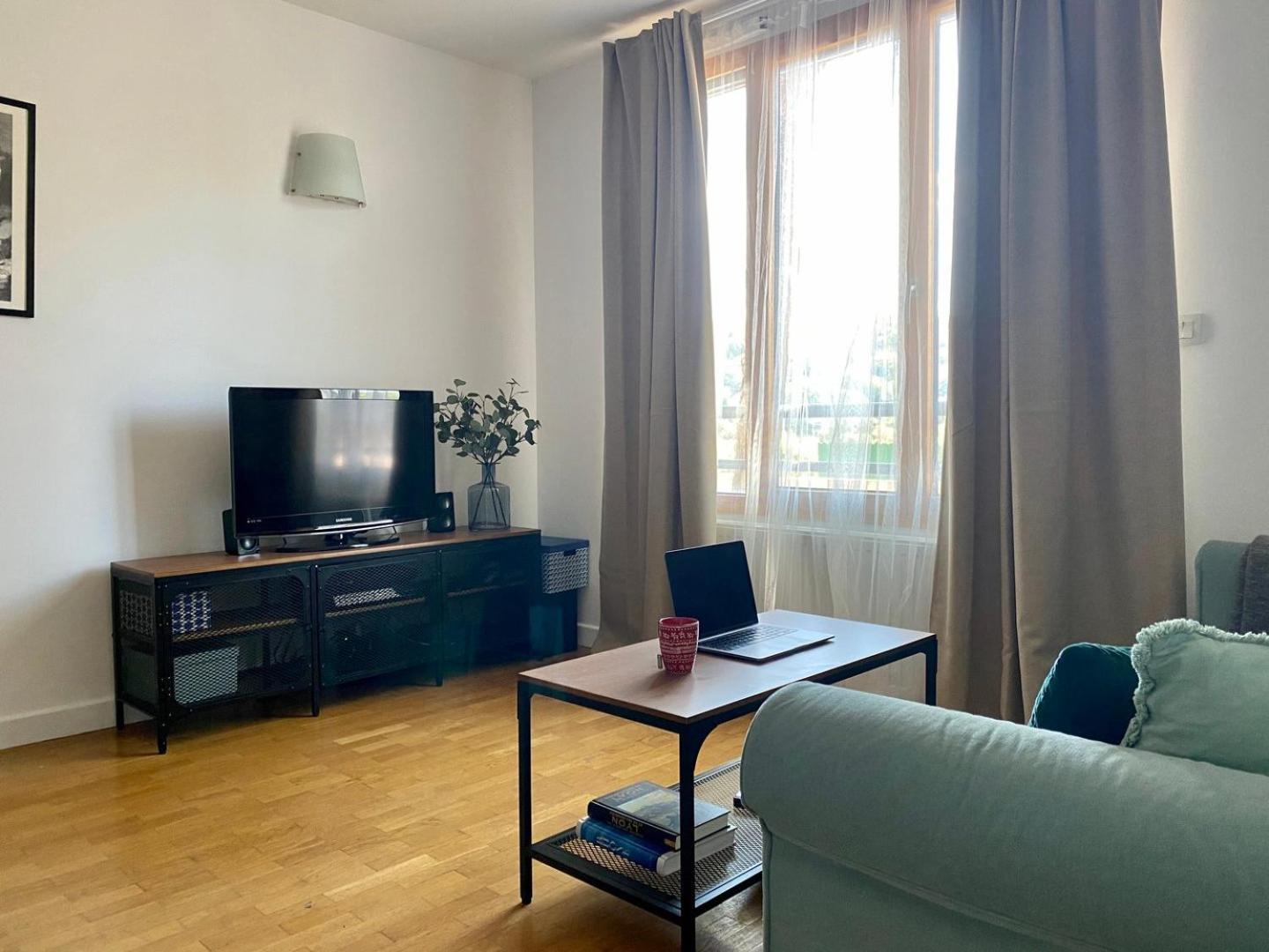 Spacious 1Br | Near City Center & Baby-Friendly! Apartment Lyon Exterior photo